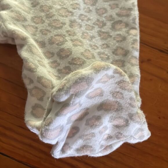 3-6 month Baby Gear pink & white snap footed pajamas w/cheetah print - Picture 7 of 13